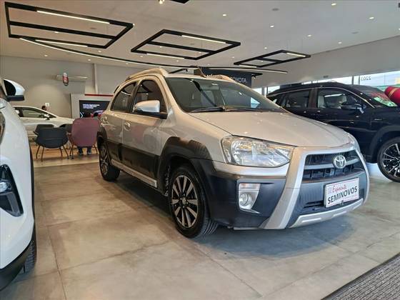 TOYOTA ETIOS CROSS 1.5 16V FLEX 4P AUTOMÁTICO TOYOTA ETIOS CROSS 1.5 16V FLEX 4P AUTOMÁTICO